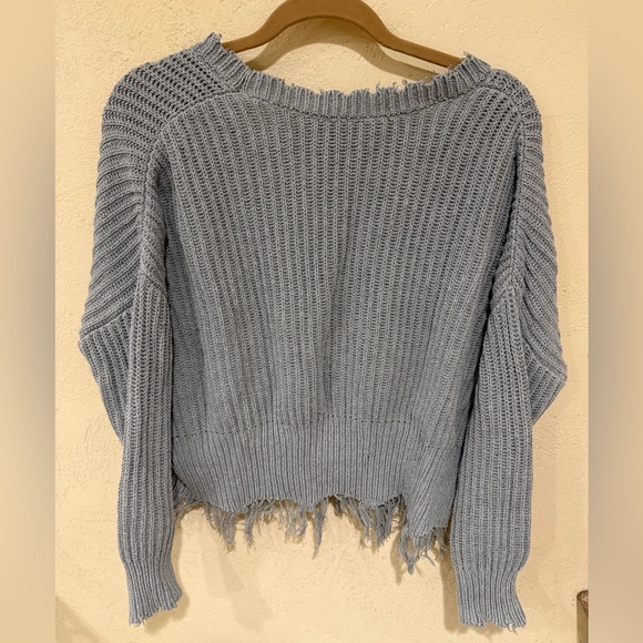 H&M Gray Frayed Knit Sweater - Picture 2 of 2